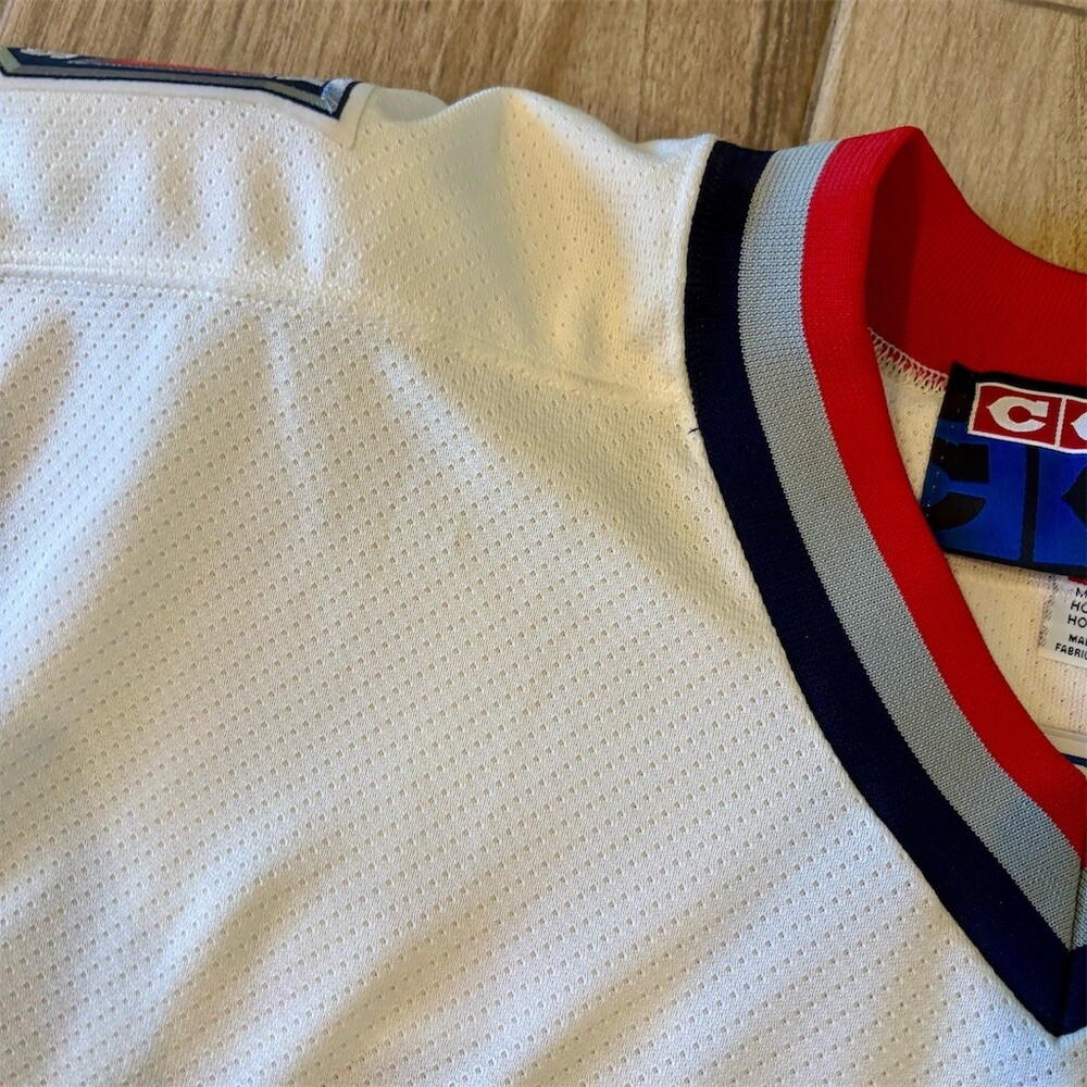 CCM New York Rangers Lady Liberty Semi ProJersey Wayne Gretzky #99 White NHL - Picture 4 of 12
